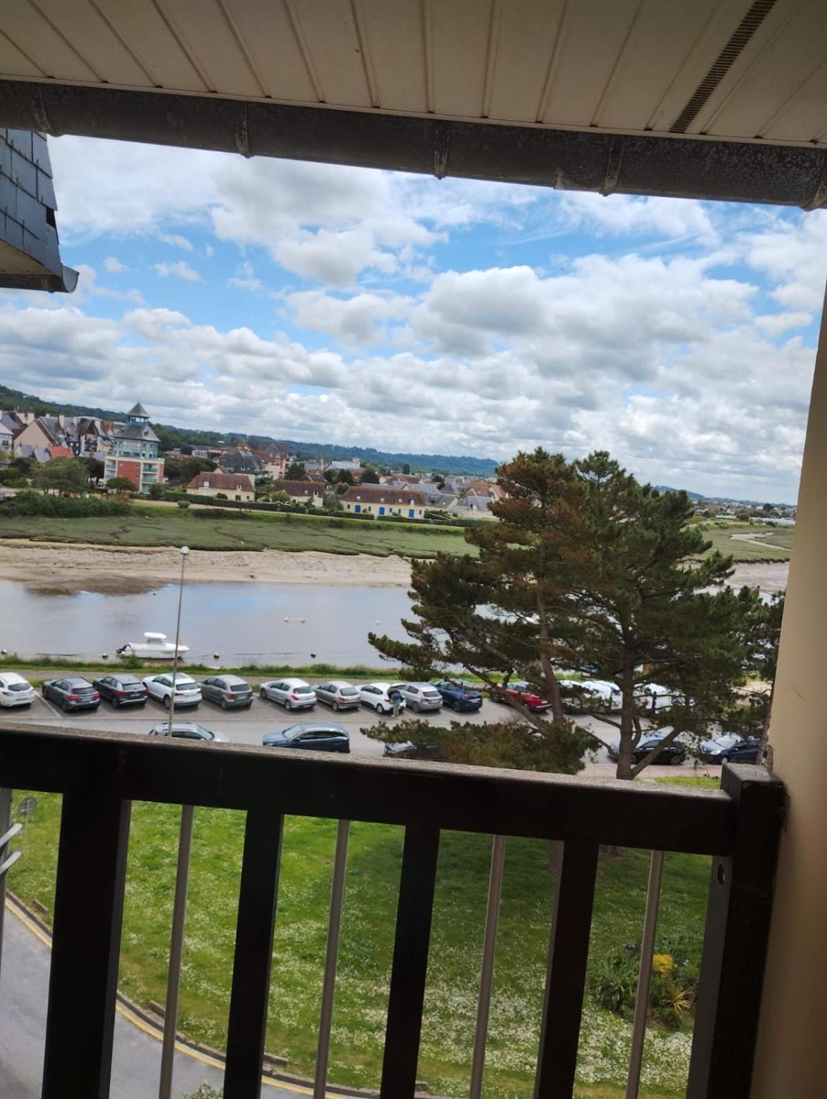 Appartement Vu Sur Mer Cabourg Exterior photo